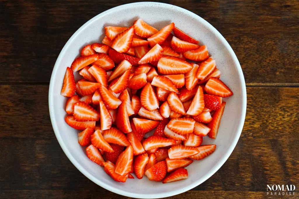 Strawberries and cream step-by-step recipe (cutting the strawberries).