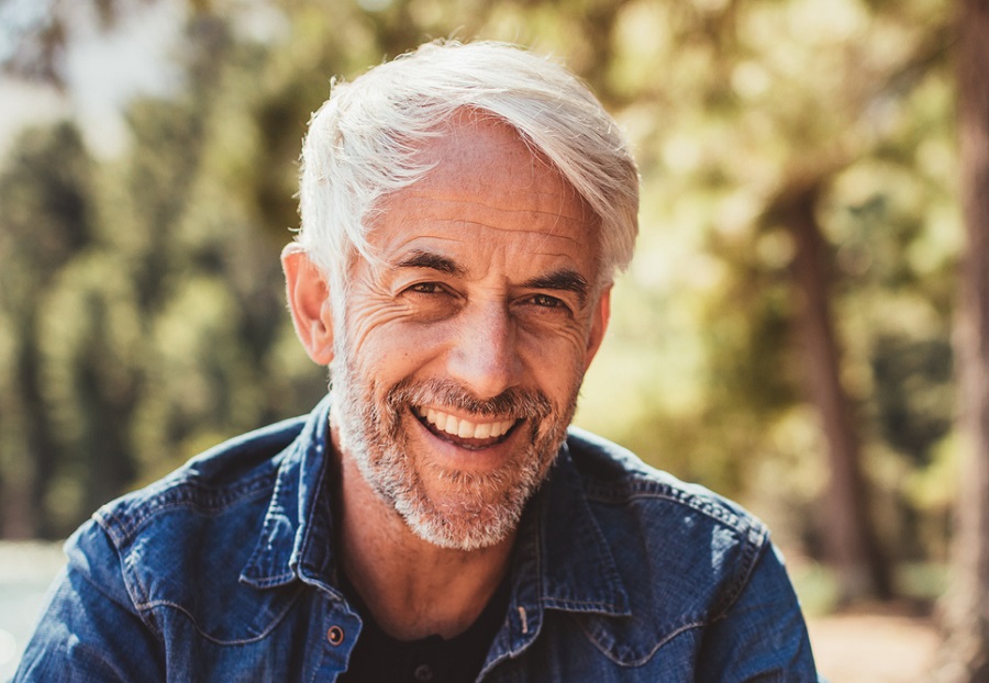 white hairstyle for men over 50