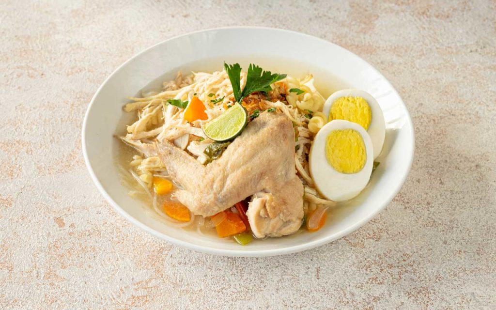 Indonesian Food: Soto Banjar (Banjarese Chicken Soup)