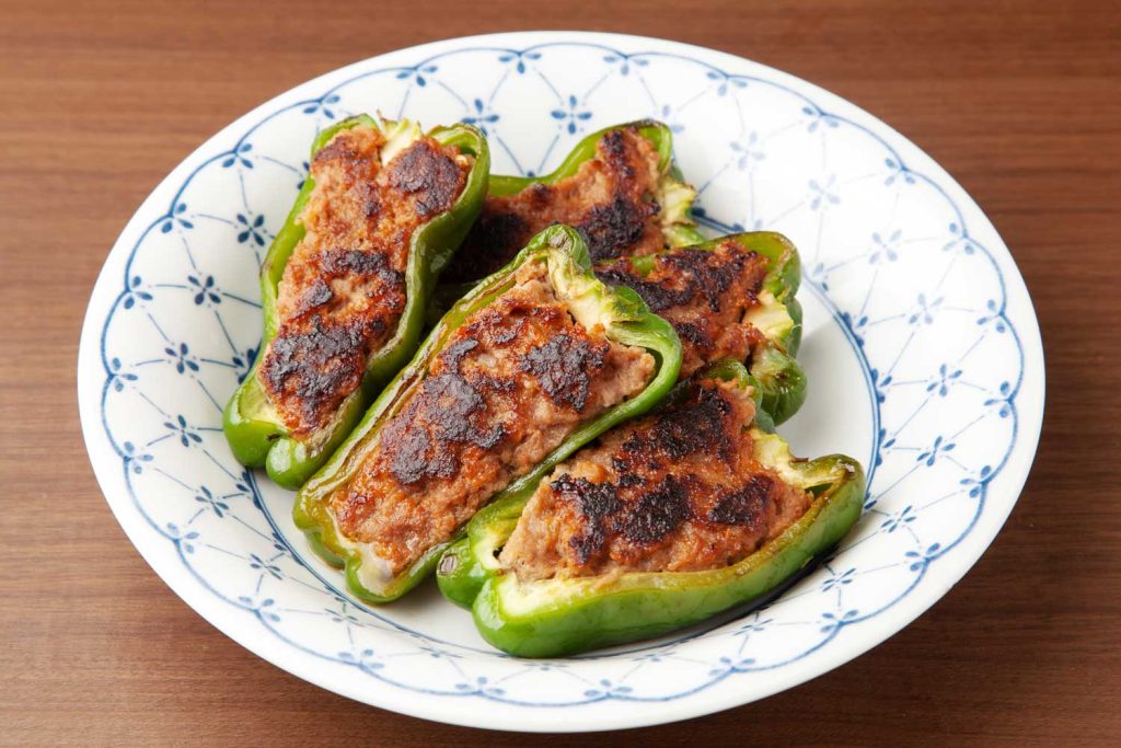 Pīman no Nikuzume(green peppers sliced lengthwise and stuffed).