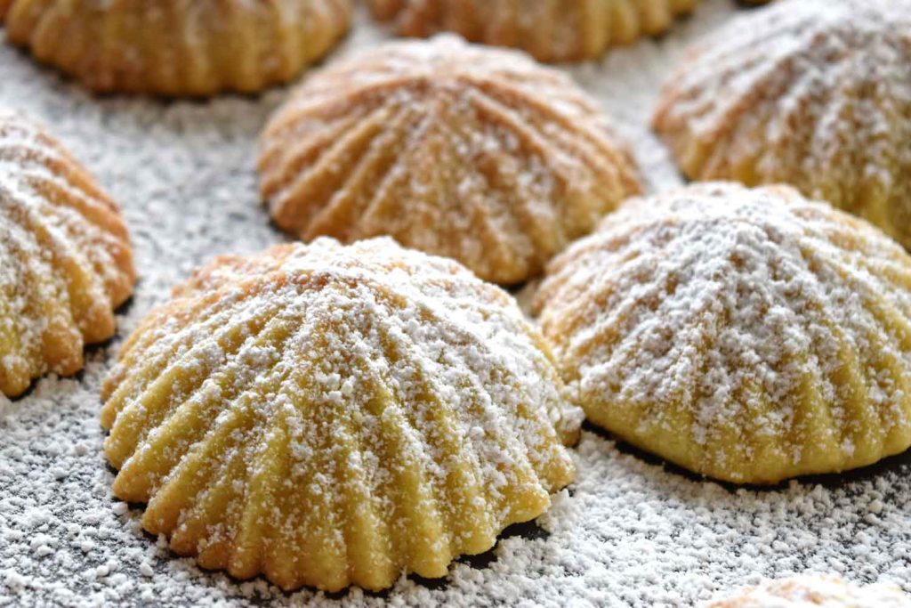 Lebanese Food: Maamoul – Sweet Stuffed Cookies 