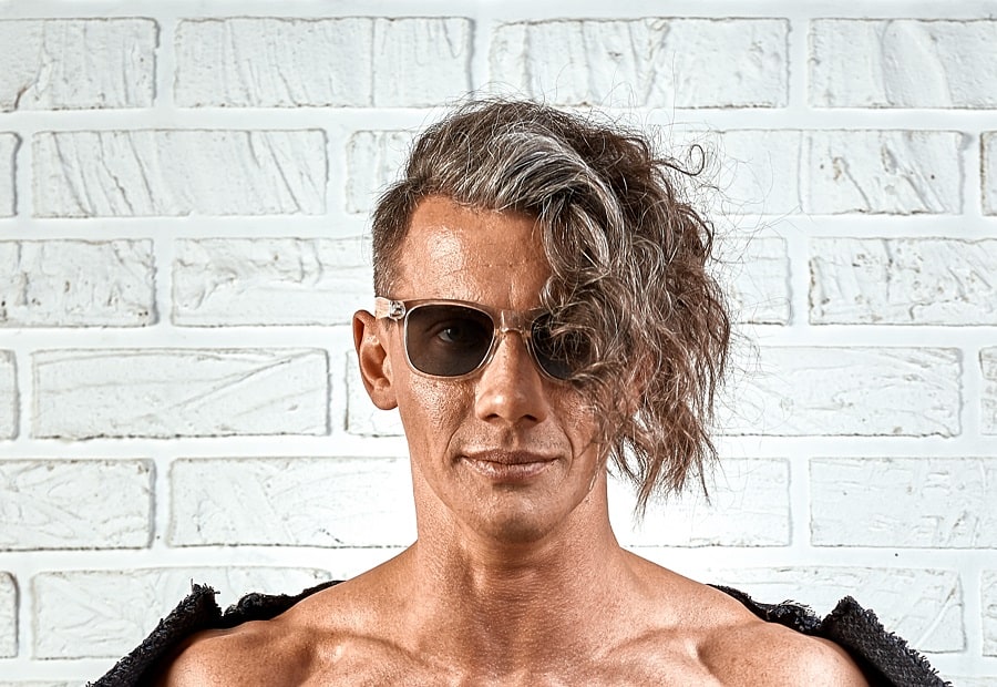 men's long wavy hair with undercut