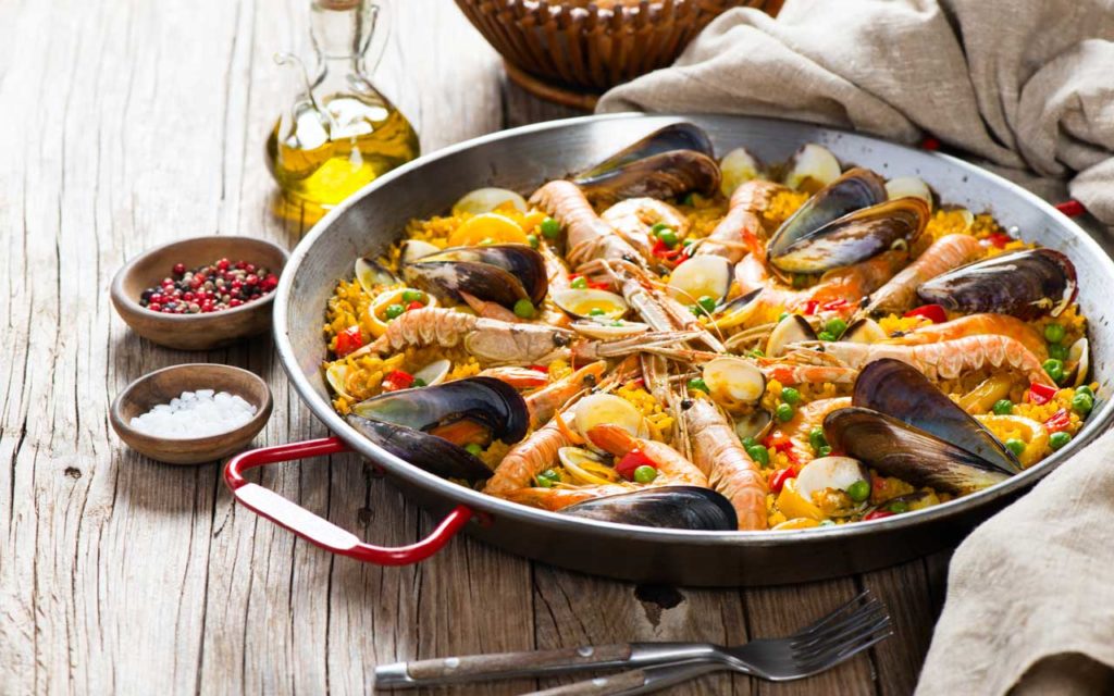 Mediterranean food: paella
