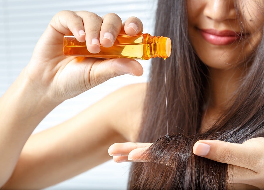 putting oil before dying hair