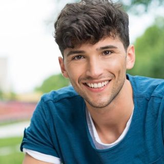short wavy hairstyles for men