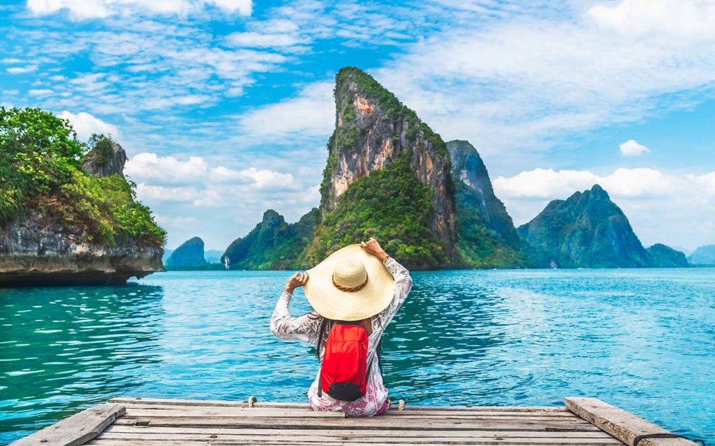solo female travel thailand
