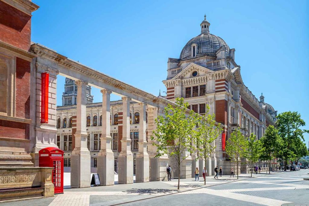 things to do in london victoria and albert museum