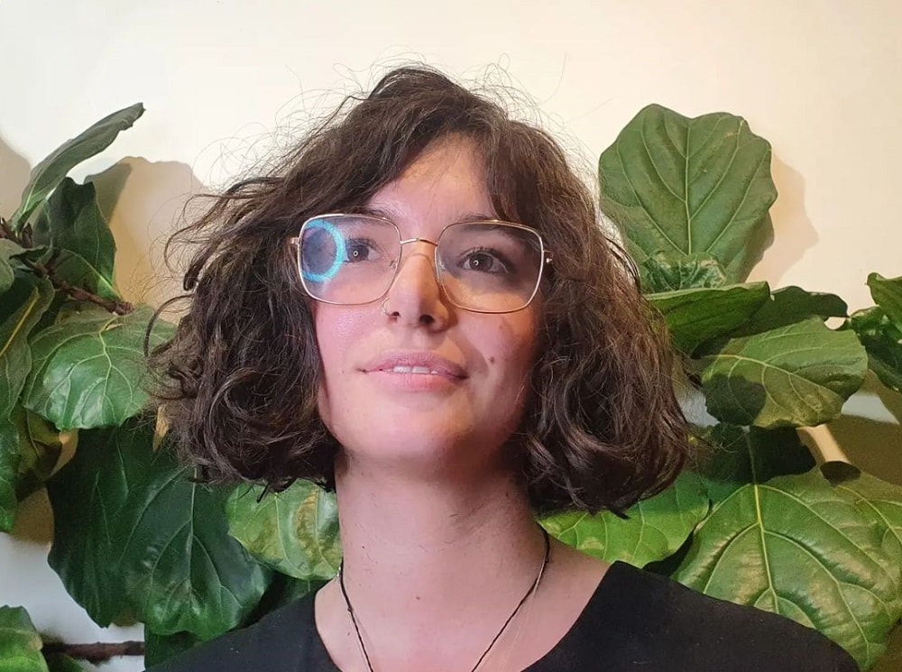 triangular hair