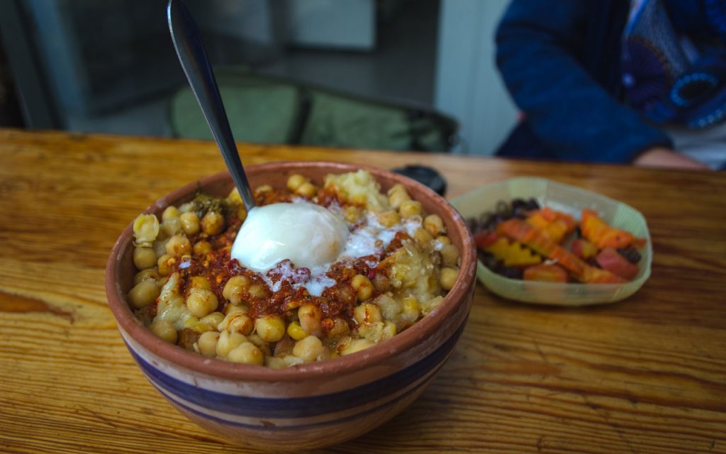 Tunisian Food: Lablabi – Cooked Chickpeas