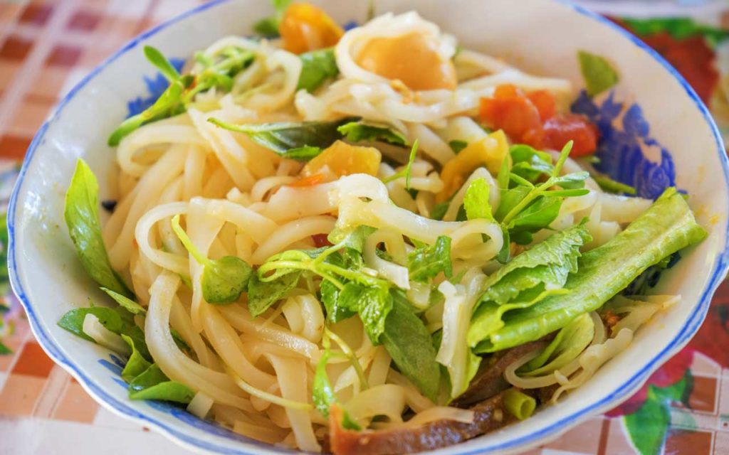 Vietnamese Food: Mì Quảng – Quang-Style Noodles