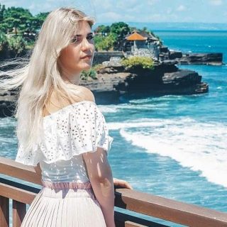 white hair girl