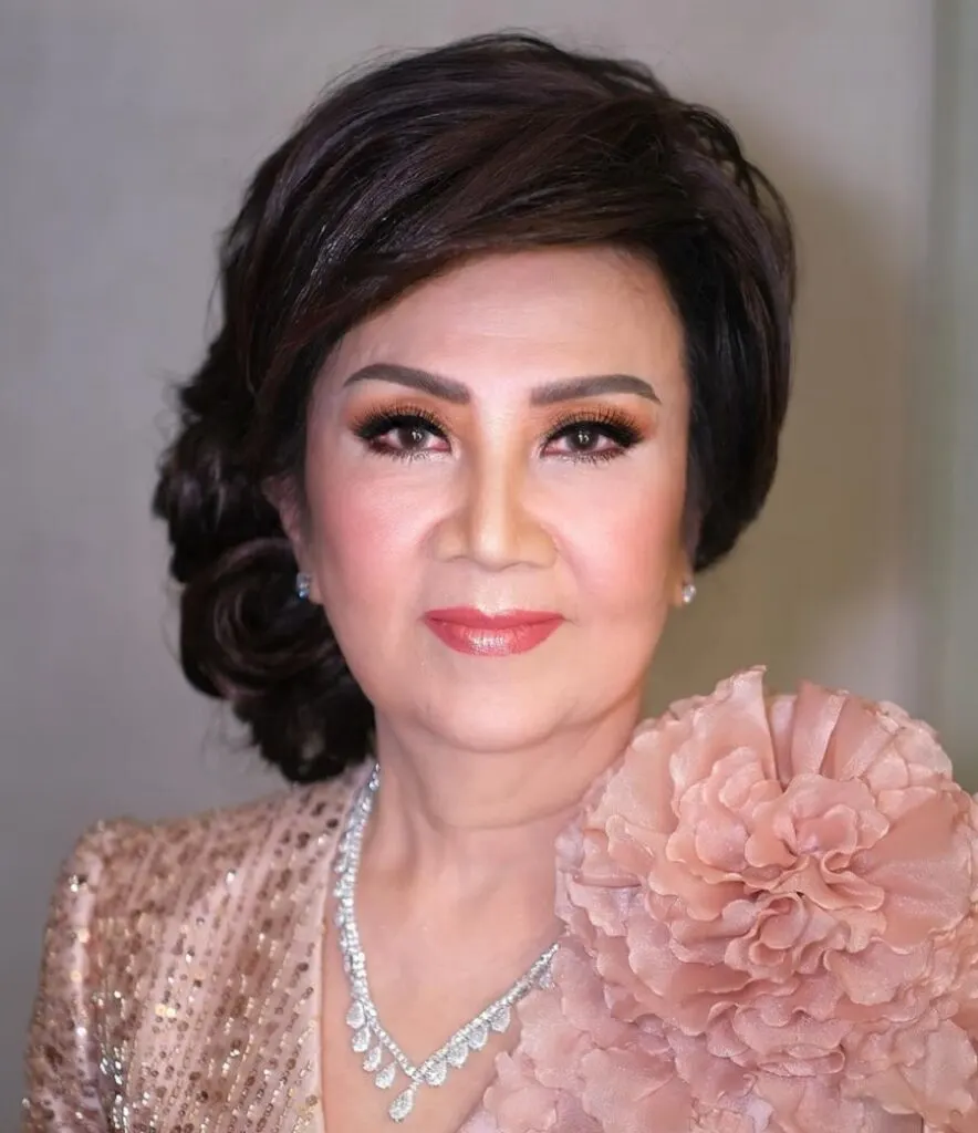Asian mother of groom hairstyle