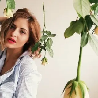 women with balayage bob