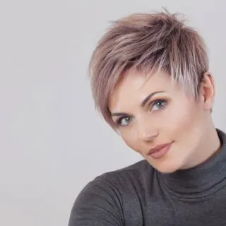 blonde highlights on short hair