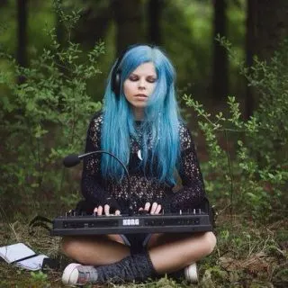 blue hair