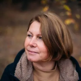 brown hair with highlights and lowlights