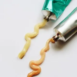 Can You Mix Two Hair Colors From the Same Brand?