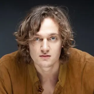 Chin-Length Haircuts For Men