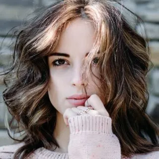collarbone haircut