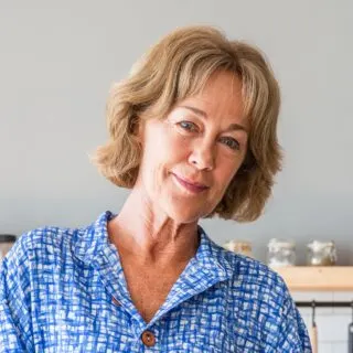 curtain bangs for over 50