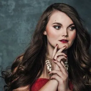 women formal long hairstyle