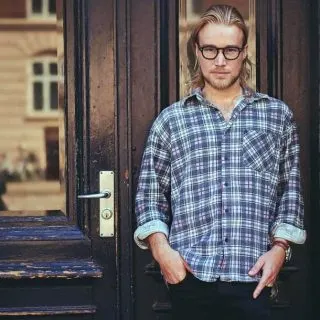 guy with blonde highlights
