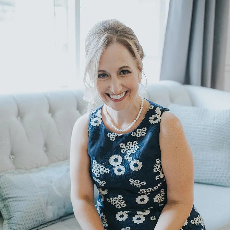 hairstyle for mother of the groom