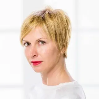 layered pixie