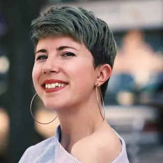 low maintenance pixie cut