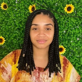 medium knotless braids with beads
