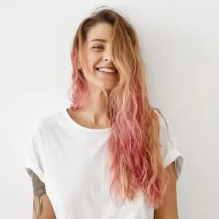 pink highlights on blonde hair