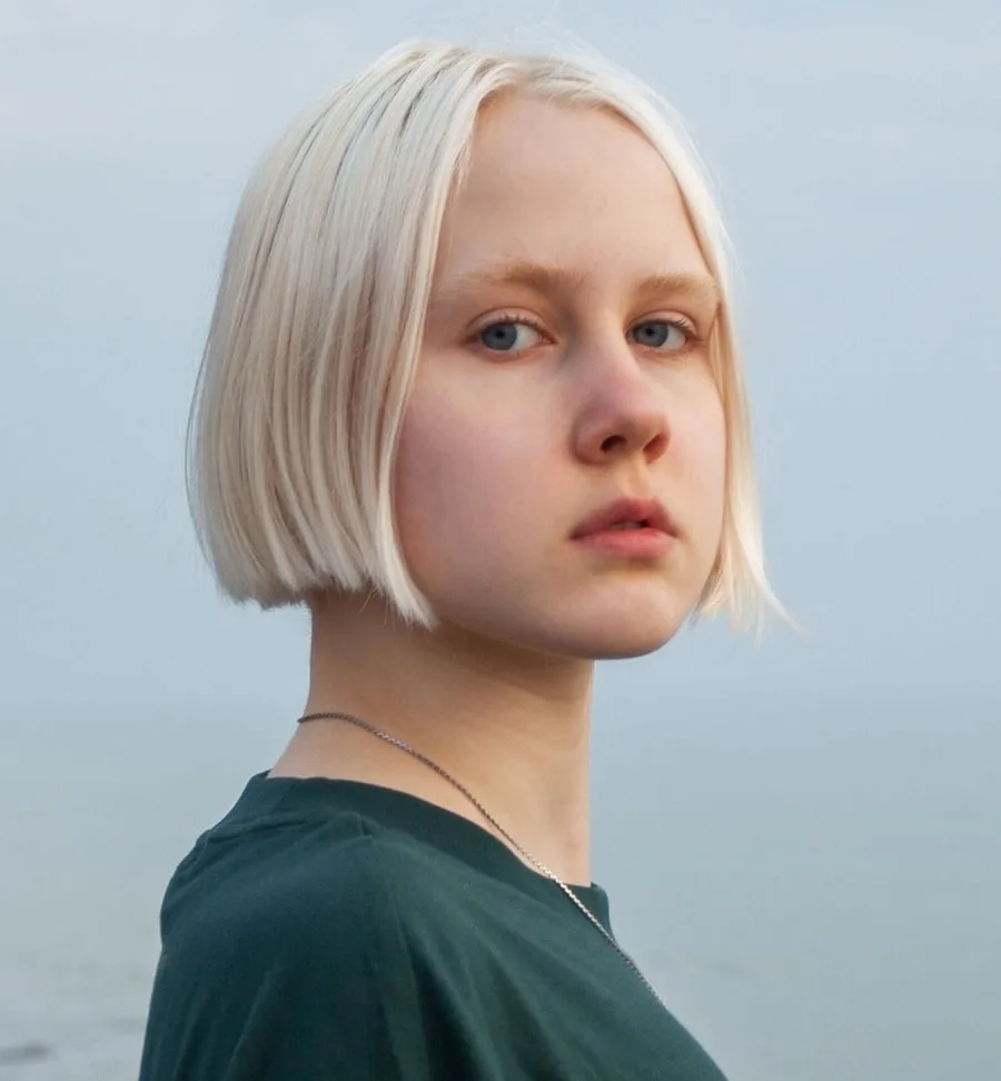 short blonde bob for teen girl with fine hair