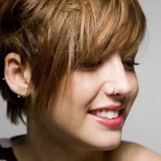 short hair with side bangs
