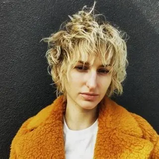 messy short hairstyles