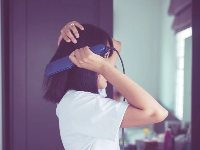 straightening hair
