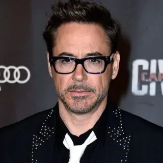 tony stark beard style