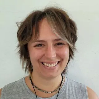 wolf cut with curtain bangs
